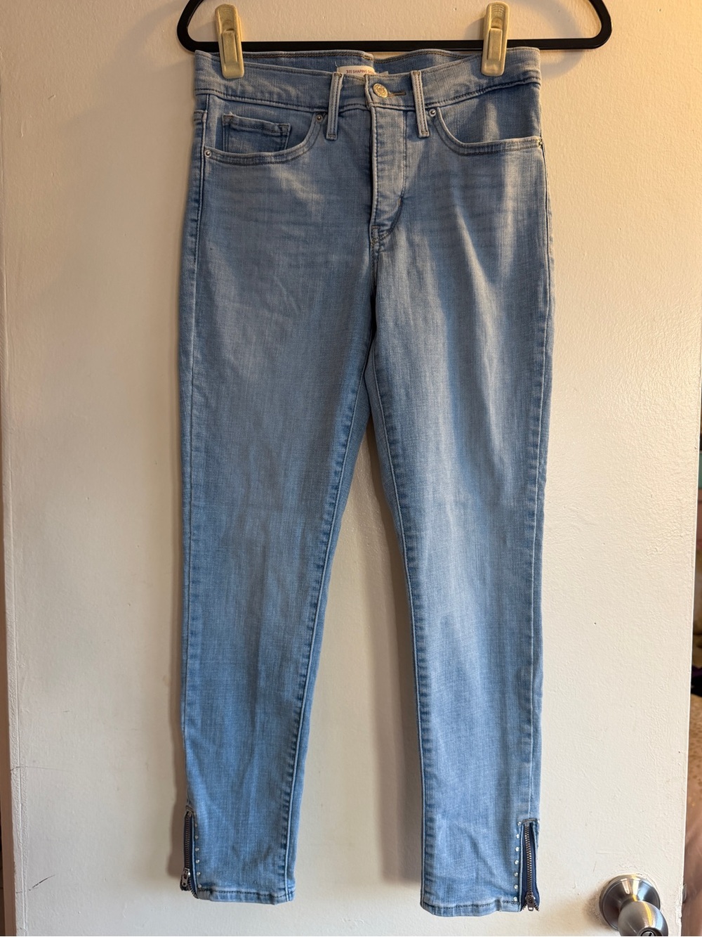 Levi’s 311 Shaping Skinny Light Wash Women's Skinny Jeans with Ankle Zippers